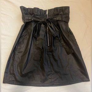 7 For All Mankind Leather Zippered High Waisted Ruffled Skirt with belt.